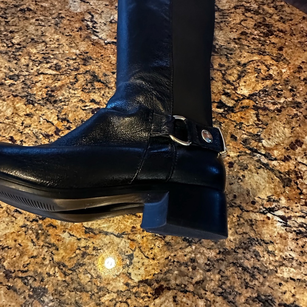 Steve Madden❤️Regina Boots~Sz-9-Leather &Stretch fabric in excellent condition. - Picture 5 of 10